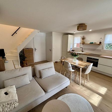 Bastidon Paisible Dans Residence Avec Piscine Fréjus Εξωτερικό φωτογραφία