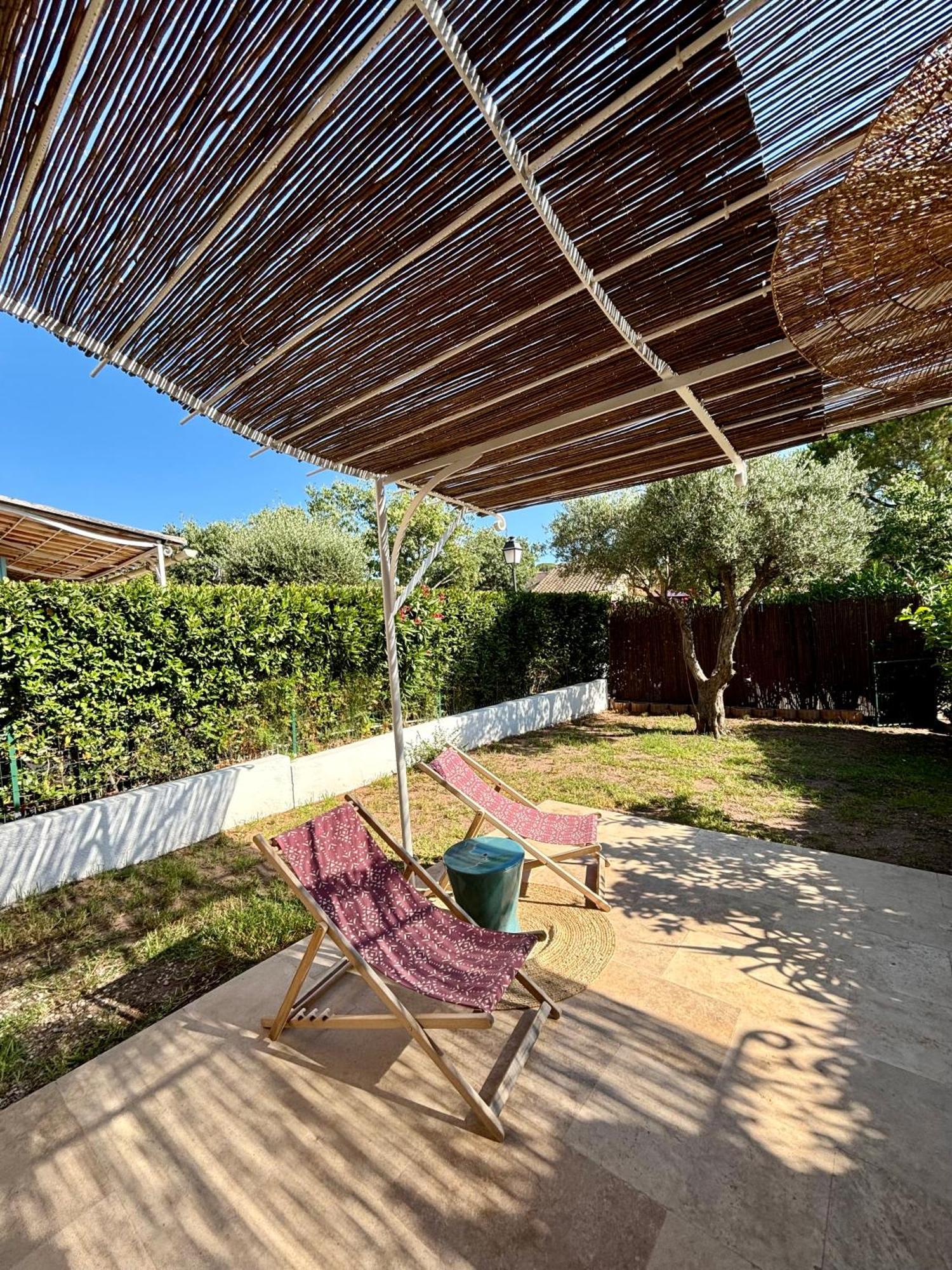Bastidon Paisible Dans Residence Avec Piscine Fréjus Εξωτερικό φωτογραφία
